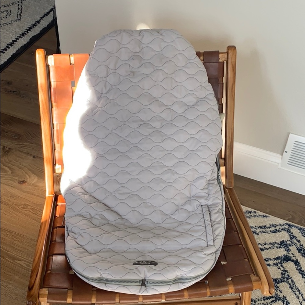 Stroller mummy bag.